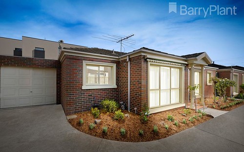 2/23 Snell Gv, Pascoe Vale VIC 3044