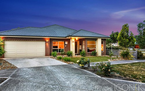 32 Goldminers Pl, Epping VIC 3076