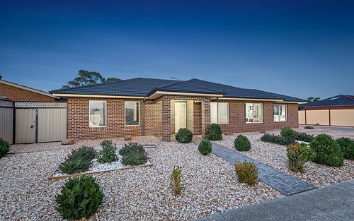 1/27 Paul Crescent, Epping VIC 3076