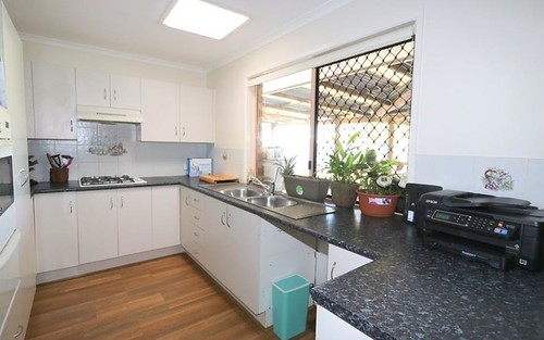 61 Staal Cr, Emerald QLD 4720