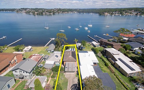 82 Sealand Rd, Fishing Point NSW 2283