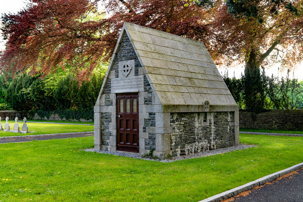 ST. PATRICK'S COLLEGE CEMETERY IN MAYNOOTH [SONY A7RIII IN FULL-FRAME MODE]-139556