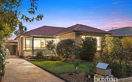 13 Abercrombie St, Oakleigh South VIC 3167