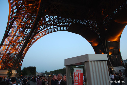 Париж Ейфелева вежа InterNetri  France 030