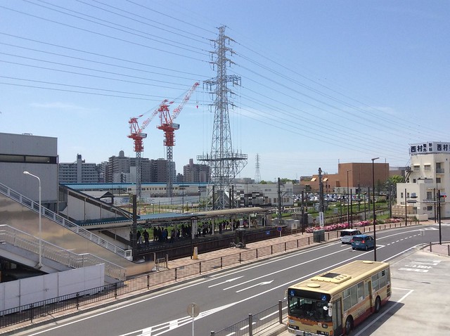jr海老名駅側から見た今日の建築現場です...